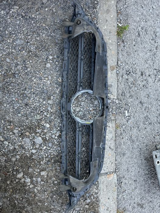 Централна решетка AMG-Line за Mercedes C-class W205