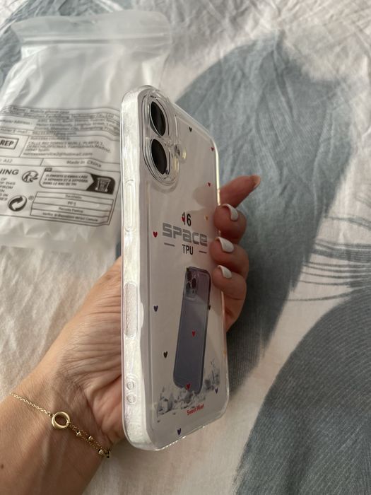 кейс за iPhone 16