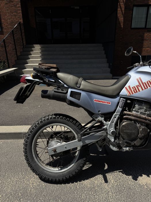 Honda nx 650 1989