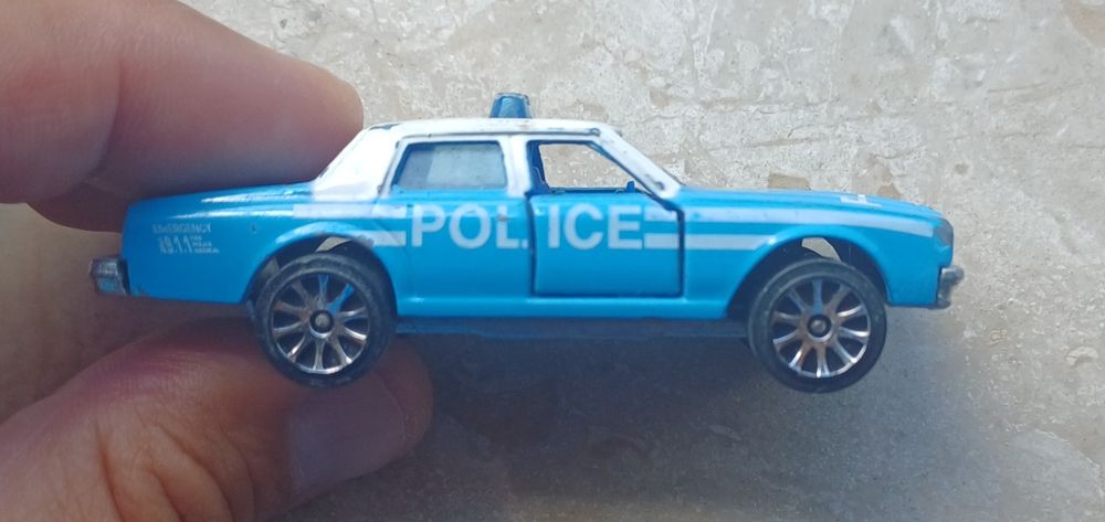 метална количка Chevrolet Impala от френската марка Majorette. Моделът е с каталожен номер № 240 и е в мащаб 1/69. [1, 2, 3]
Метална количка Chevrolet