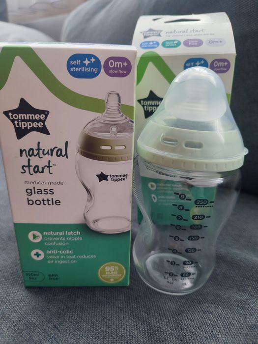 Стъклено шише Tommee Tippee