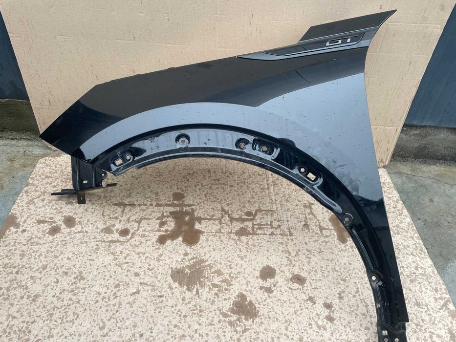 Fata completa / dezmembrari Peugeot 2008