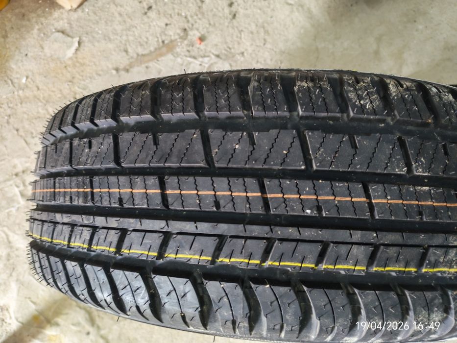 Резина 215/65/16