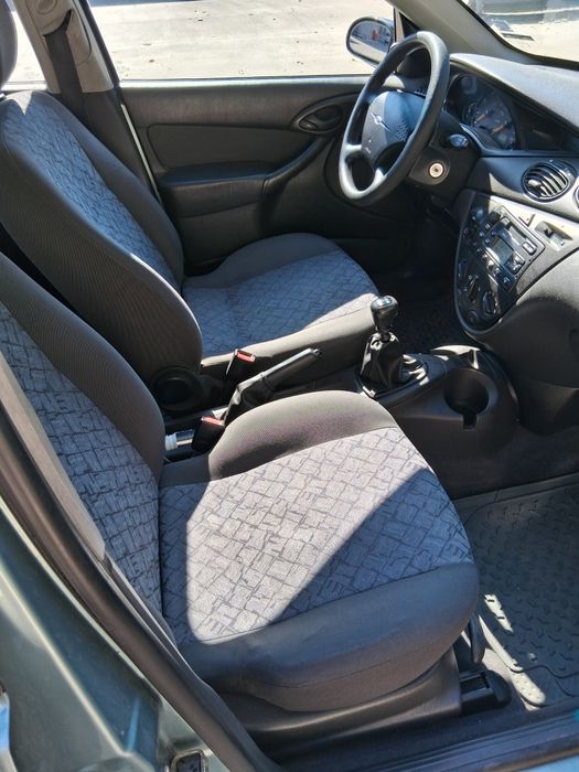 форд фокус дизел колата е много поддържана всичко сменено е