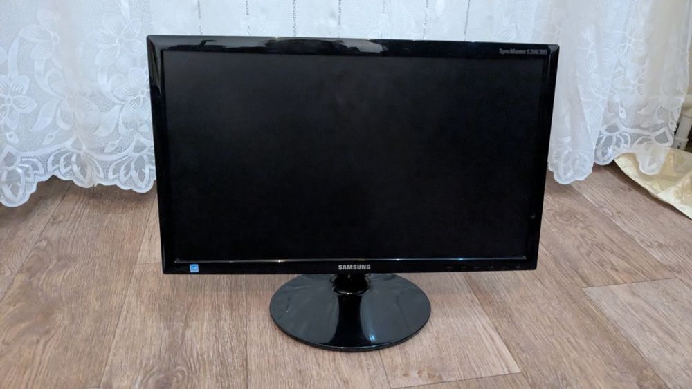 Продам монитор 20"