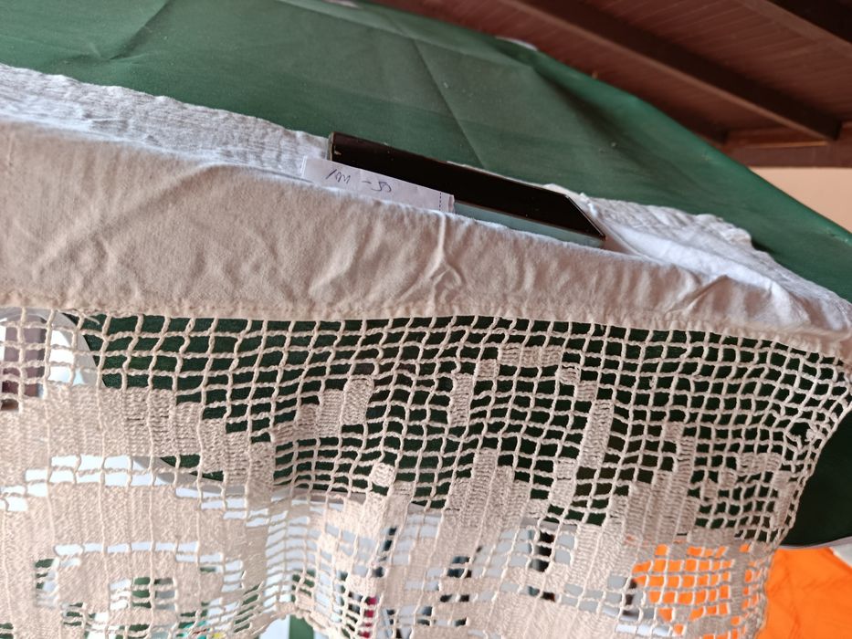 De vânzare draperii din dantela și ciur