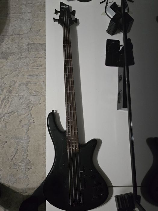 Schecter бас гитара STILETTO STEALTH-4