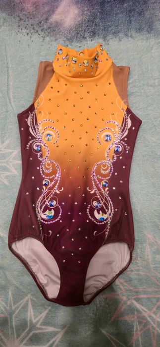 Трико художествена гимнастика