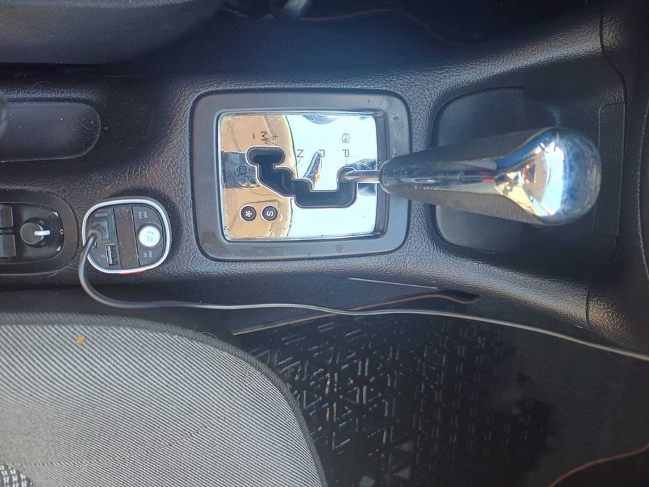 Peugeot 206 sedan, cutie automata, 67.800 km