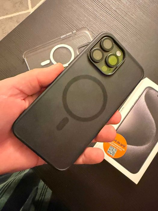 iPhone 15 Pro Max Black Titanium 5G, 256GB CA NOU HUSE FULL BOX