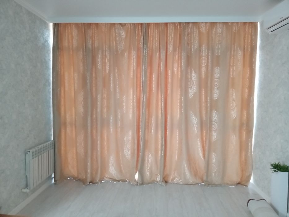 Продам Шторы в отличном состоянии