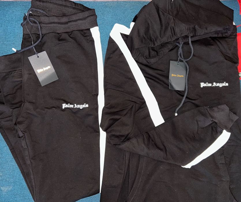 Мъжки екип и блузки