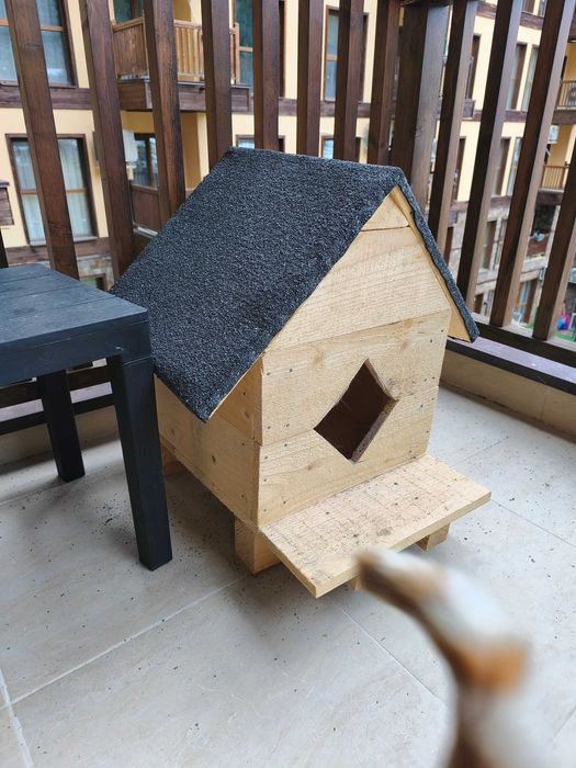 Подарявам къщичка