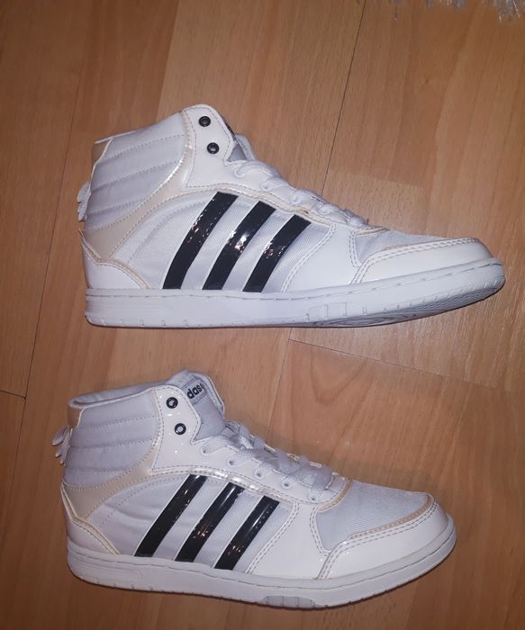 Adidas neo label