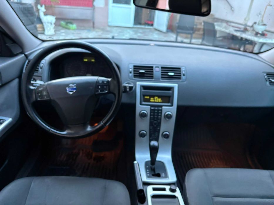 VOLVO V50 2010 — imagine 5