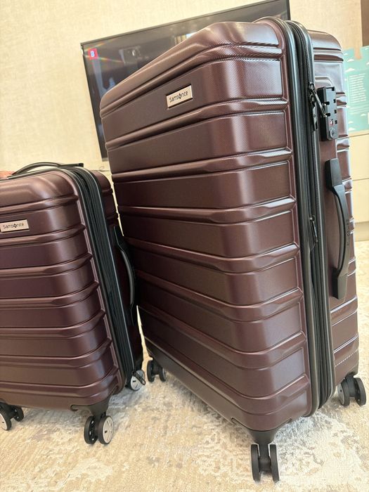 Новые Samsonite оригинал чемоданы в размере S и M