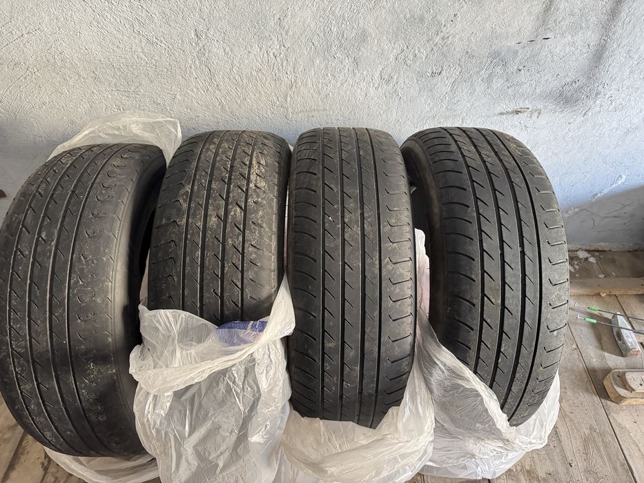 Летние шины 215/60/16 Triangle TR918