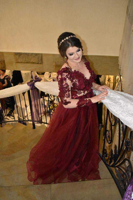 Vând rochie de ocazie deosebită