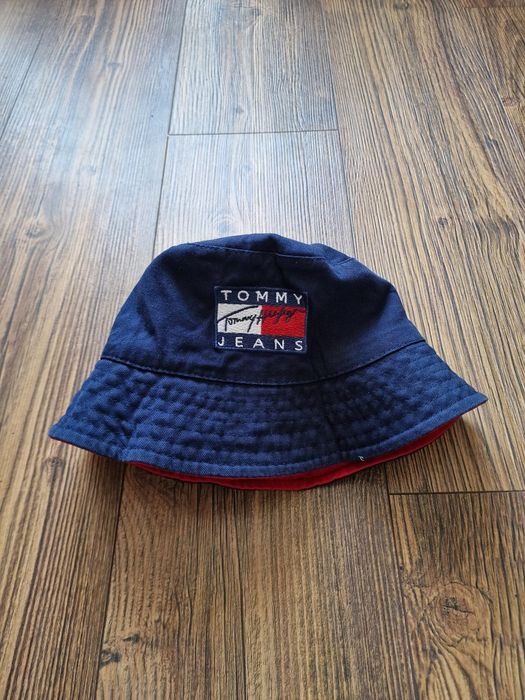 Страхотна шапка TOMMY HILFIGER,  унисекс,  един размер