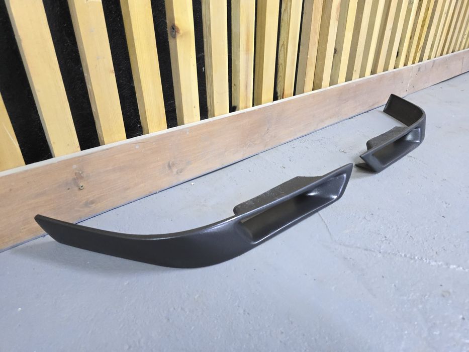 Клыки на передний бампер BMW E34