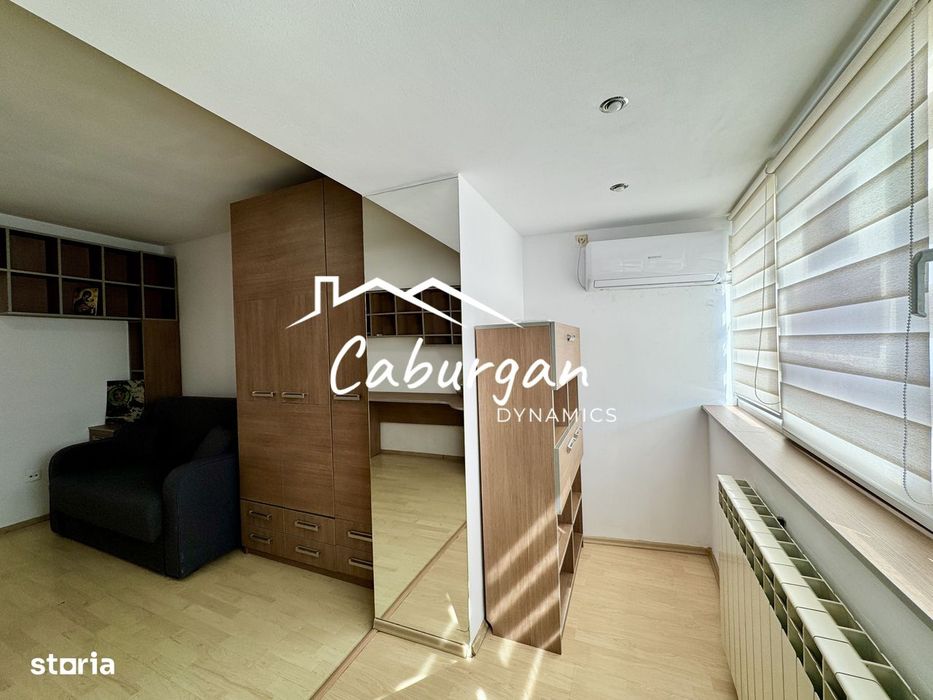 Apartament cu 3 camere, 80mp utili + balcoane, etaj 1/4, lift, Centru