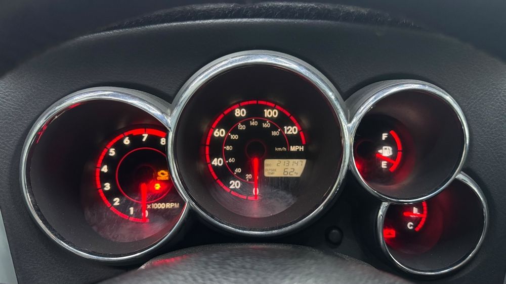 Продам Toyota matrix в отличном состоянии!