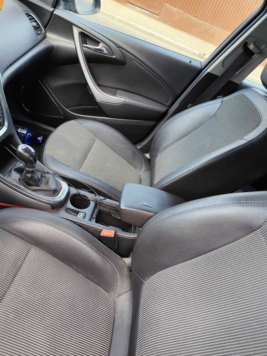 OPEL Astra 2012 — imagine 5