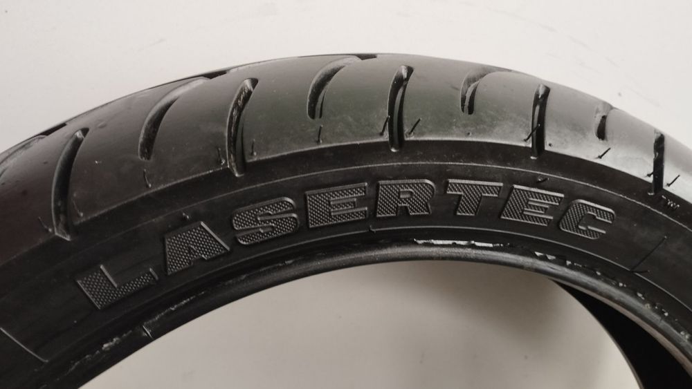 Мото гуми Metzeler Lazertec