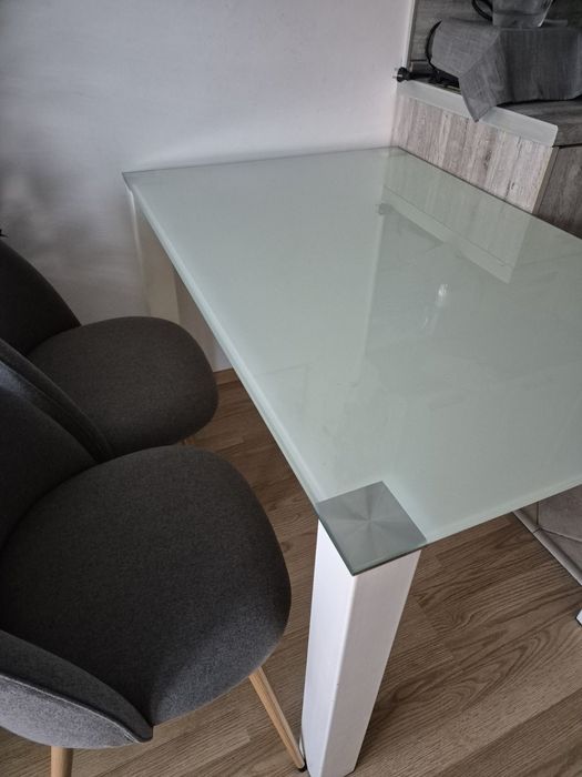 Маса  за всекидневна стая