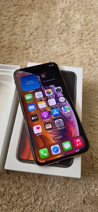 Продавам 12 Pro Gold и XS Gold перфектни