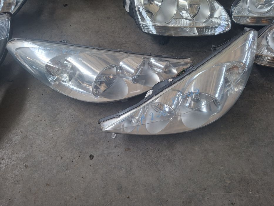 Faruri peugeot 206 +