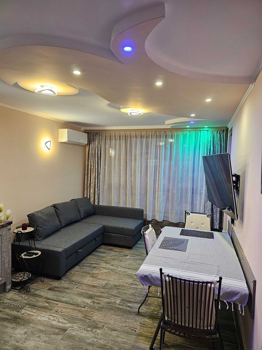 Дава се под наем Двустаен апартамент в Бургас, Сарафово - 68 кв.м за 535.5 € - Снимка #15