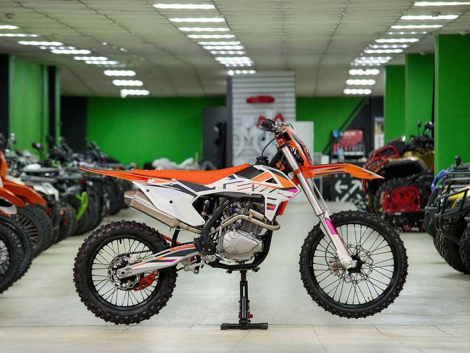 Мотоцикл эндуро Kews K16 R-edition