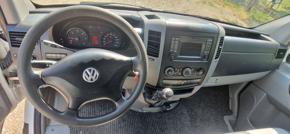 Volkswagen VW Crafter 2.0tdi 3 locuri și ladă basculabila + macara rotativă 2016 AC Posibilitate finanțare prin TBI Bank