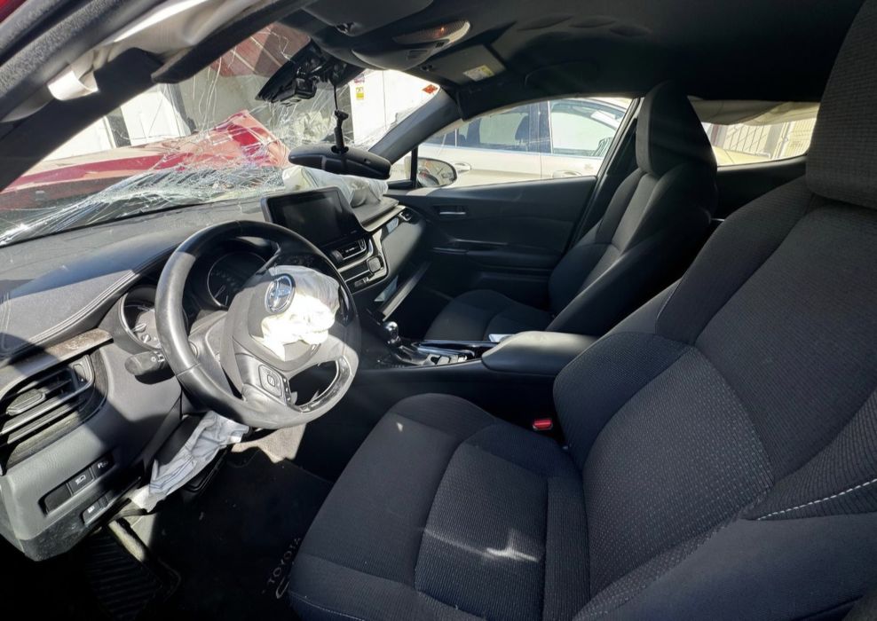 Piese Toyota CH-R 1.8B Hybrid 2016-2019.
