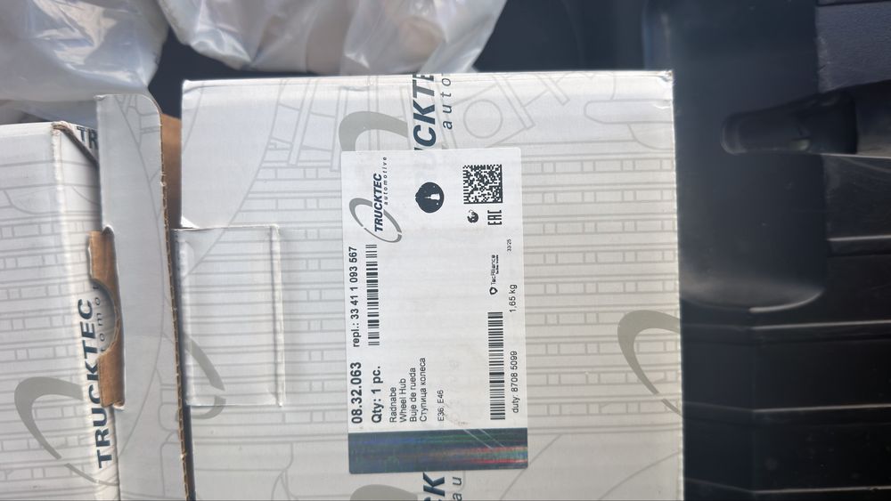 Set 2 butuci spate BMW E36 E46 Trucktec 08.32.063 - Noi