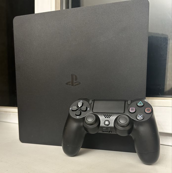 Playstation 4 slim 1TB