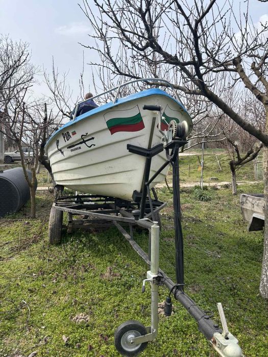 Рибарска лодка - мичуринка