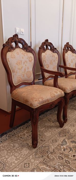 Стулья сатылады.