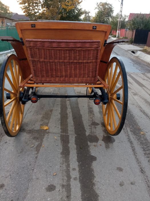 De vânzare trăsură