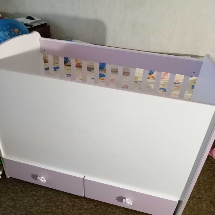 Продавам  бебешка кошара