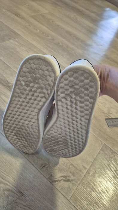Кроссовки adidas (оригинал)