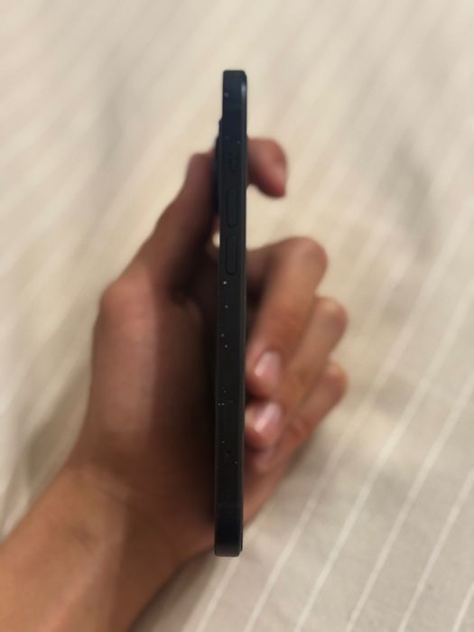iPhone 15 128GB+5 калъфа ПОДАРЪК!!
