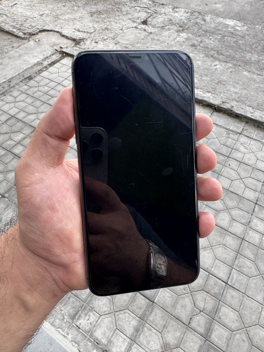 iPhone 11 Pro Max sotiladi