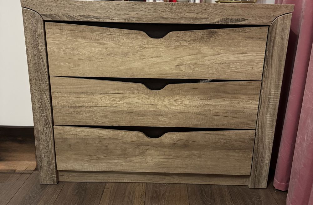 срочно! продается спальный гарнитур (комплектом)