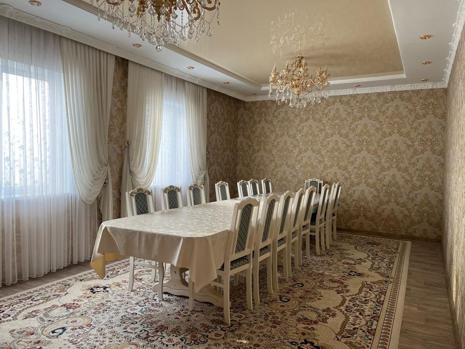 Продам бБольшой дом со всеми удобствами