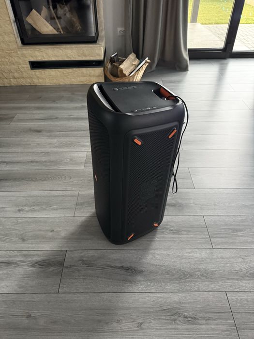 JBL PartyBox 300 bluetooth