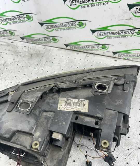 Far stanga 8E0941029C 8E0941029C Audi A4 2001 1.9 TDI 5MT (130 hp)