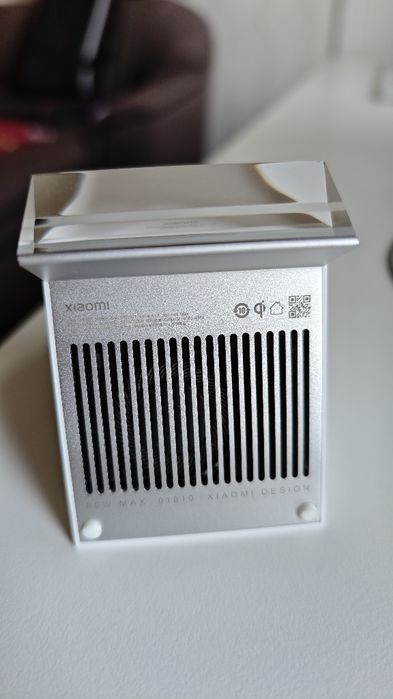 Xiaomi wireless charger stand 80W - Безжична стойка за зареждане