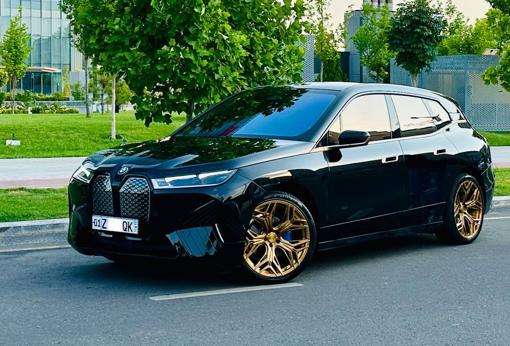 BMW iX 2022 xDrive40 Dual Motor